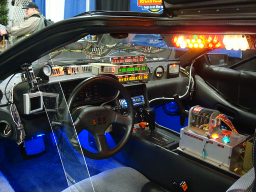 198231-techrestore-delorean-interior.jpg