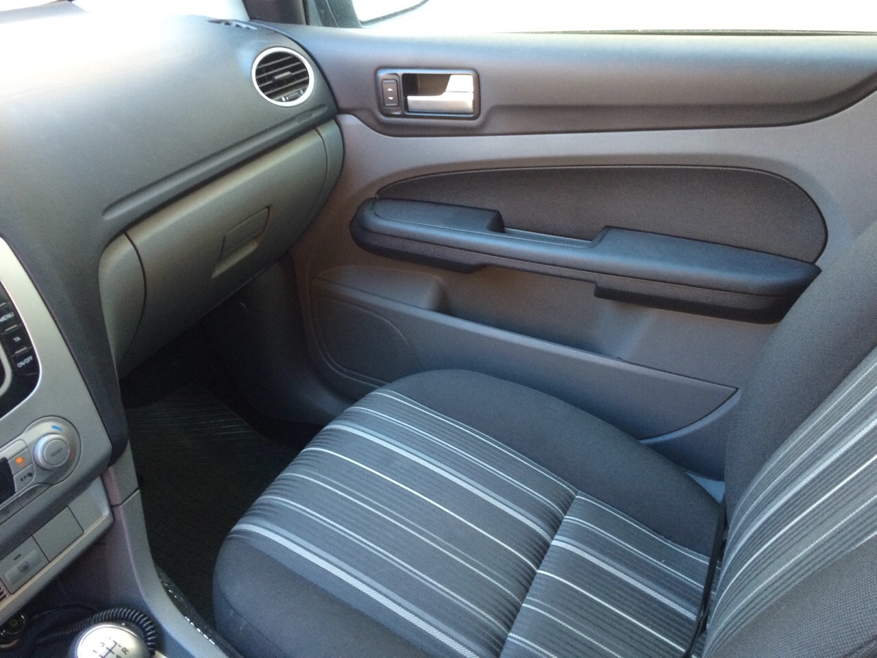 Interior2.jpg