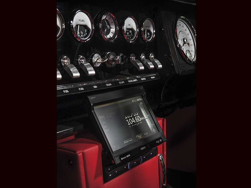 jaguar-mark-ii-interior.jpg