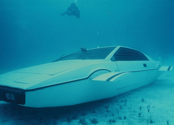 lotus-esprit-submarine-car-used-in-james-bond-flick-the-spy-who-loved-me.jpg
