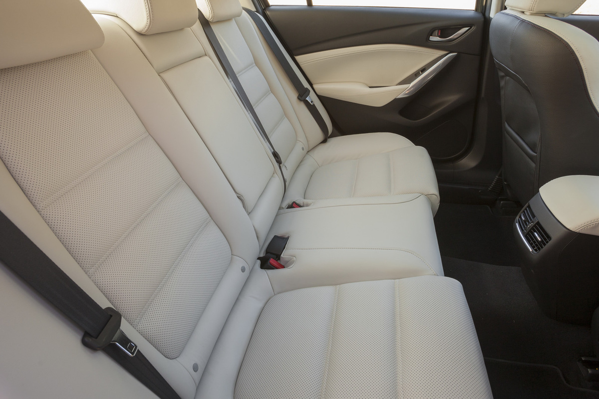 mazda-6-8.jpg